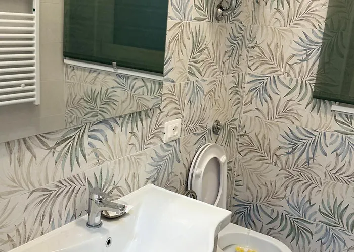 ゲストハウス B&b-guest House 'in Piazzetta' *